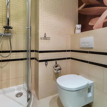 Nereus Diva 公寓 *